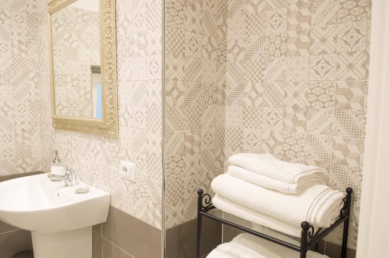 Palazzo Spasiano Rooms - Sorrento Center Luaran gambar